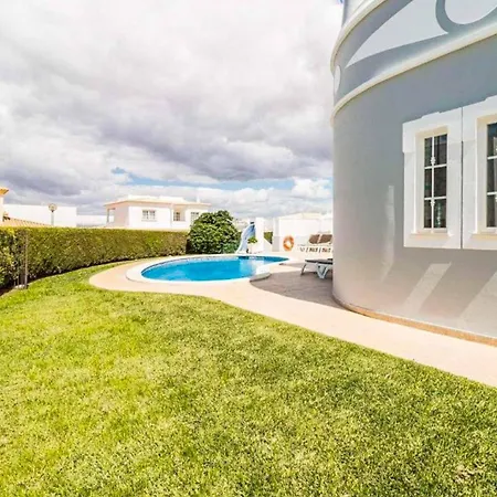 Silva Balbina Villa *