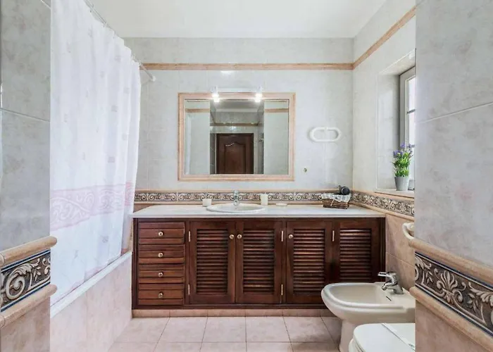 Silva Balbina Villa