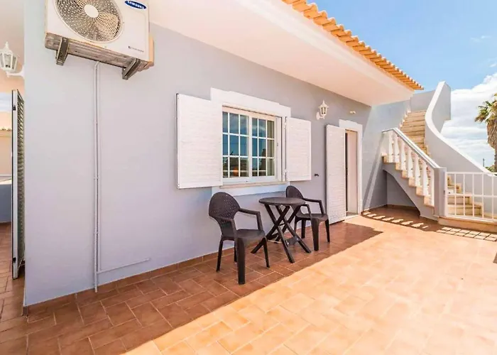 Silva Balbina Villa *