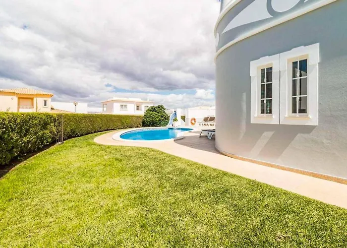 Silva Balbina Villa *