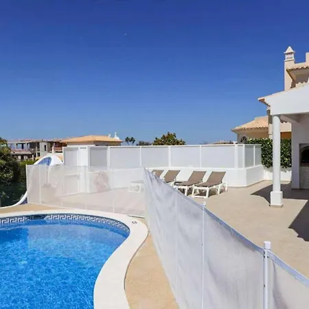 Silva Balbina Villa